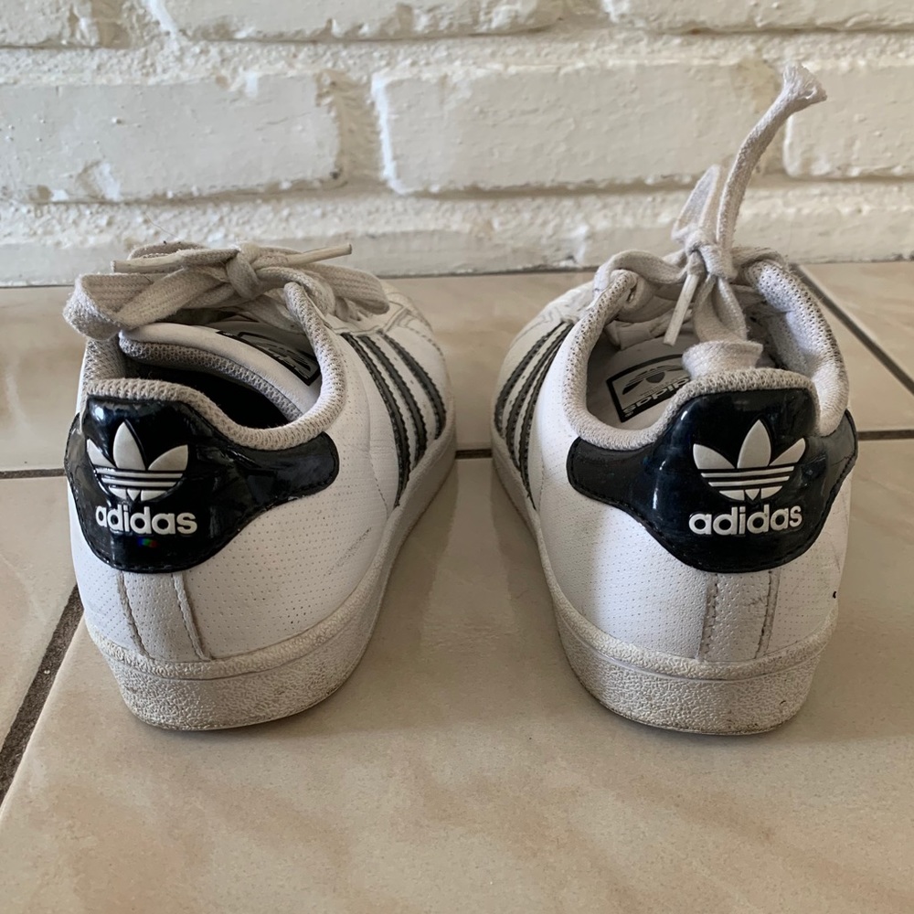Adidas superstars - Picture 2 of 11